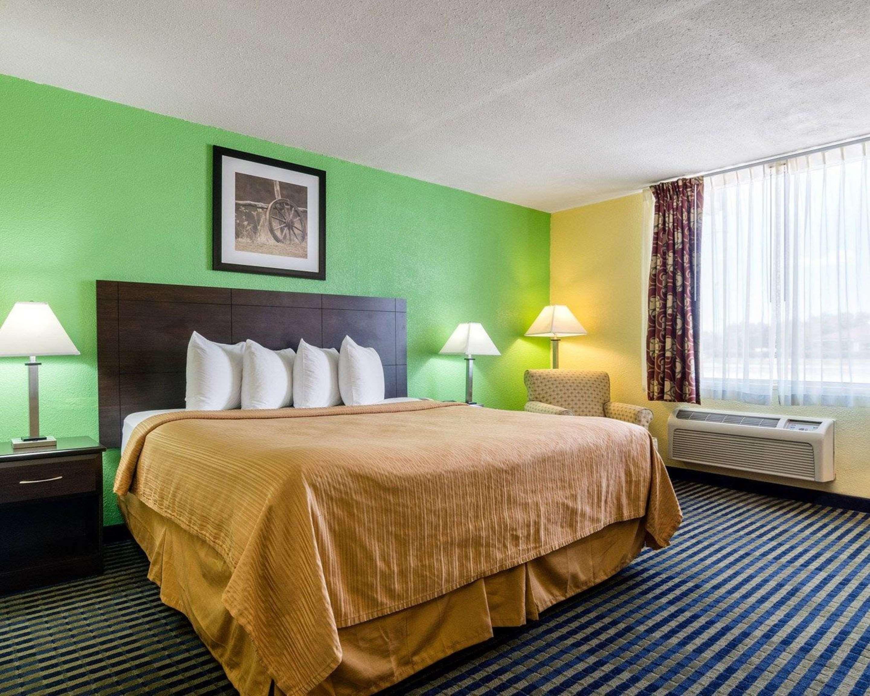Quality Inn Liberal Exterior photo